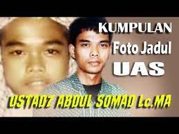 Ustadz abdul somad meneguhkan posisinya sebagai mubalig berhaluan aswaja yang moderat dan berkomitmen menjaga nkri. Kumpulan Foto Masa Muda Foto Jadul Uas Ustadz Abdul Somad Lc Ma Youtube