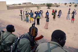 Occupying a strategic location in the sahara, it served as a convenient meeting place for neighboring civilizations, nomadic berber and arab peoples from the north. French And Malian Soldiers Capture Timbuktu The New York Times