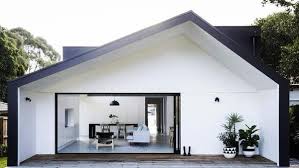 Rumah minimalis dinilai bisa beri pijakan memulai kehidupan minimalis. Kelebihan Dan Kekurangan Rumah Minimalis