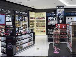 Von zürcher und schweizer originalen bis hin zu weltweit bekannten brands. Duty Free Flughafen Zuerich