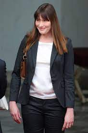 Bruni told the new york times that dryness is never good. Anderes Leben Vorgestellt Carla Bruni Wollte Nie Kinder Kurier At