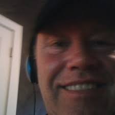 Doug Erickson (@d2e)