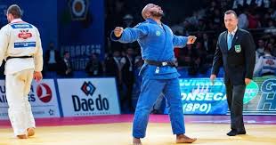 Maybe you would like to learn more about one of these? Jorge Fonseca Renova Com O Sporting