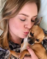 Harriet Thomas-Bailey (@baileyharriet) • Instagram photos and videos