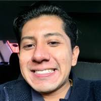 50+ perfiles de «Alan Urbina»