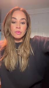 Candice Cabrera's Instagram, Twitter & Facebook