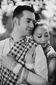 Make your wedding photos amazing with creative wedding photography props. Laos Blog The Everlasting Photo