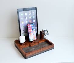 Unlike the regular charge station this block can charge six turtles at once by placing a turtle at each dot. Idoqq Ultimate 4 Multi Device Charging Station Apple Docking Etsy Iphone Ladestation Tolle Geschenke Geschenke