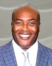 Beverly Gil's Instagram, Twitter & Facebook