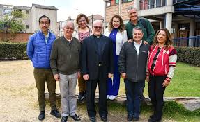 Monseñor Hernando Javier Moreno Visitó el Colegio Santa Luisa
