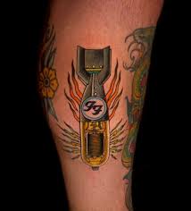 These tattoos are totally rocking, as image result for foo fighters lyrics tattoo. Imaginarium Cus Foo Fighters Amp Tube Tattoos Von Tattoo Bewertung De