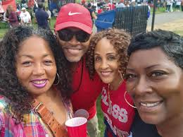 Morningside Monarchs Alumni Association tribute to fallen classmates and  staff