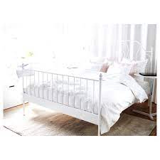 I letti più classici presentano decori eleganti e a volte sfrazosi, proposti nelle preziose tinte dell'oro e del bianco. Letto Ikea Matrimoniale Leirvik Usato In Italia Vedi Tutte I 26 Prezzi