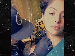 Vanessa bryant has a pair of new tattoos to that honor the memories of her late husband, kobe bryant, and daughter, gianna bryant. Vanessa Bryant Reveals Tattoo Tributes To Honor Gianna And Kobe