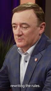 Tom Sundstrom's Instagram, Twitter & Facebook