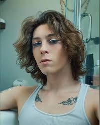 Tyler (@tyler.easley) • Instagram photos and videos