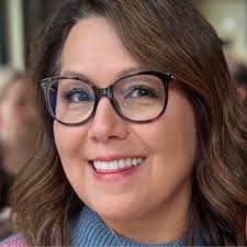 Only U.S. citizens should be counted in the U.S. Census. Share if you agree.