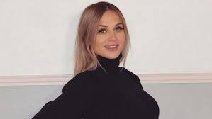 Camille froment 05 juin 2021. Camille Froment Les Marseillais Mamans Et Celebres Vient D Accoucher Photo Magicmaman Com