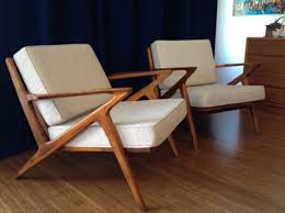 Check These Mid Century And Scandinavian Living Room Ideas Www Essentia Mid Century Modern Chair Vintage Mid Century Furniture Mid Century Modern Living Room
