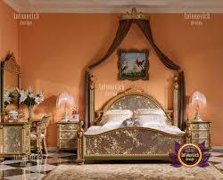 أثاث غرف النوم الكلاسيكية