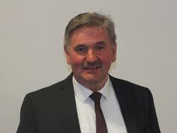 Die neue Gemeindevertretung und der neue Vorstand in Neuenstein