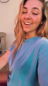 Hannah Barley's Instagram, Twitter & Facebook