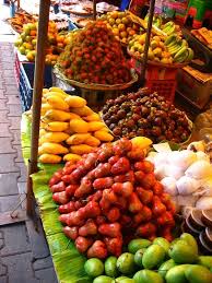 Fruit Market Chiang Mai Thailand Rachel Liked Going Here Because It Was Faster Than Having A Big Lunch Th Fruits Et Legumes Thailande Cuisine Thailandaise