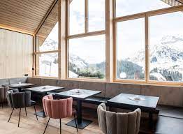 The venue is situated 2 km from warth city centre and 90 km from kranebitten airport. Holzgauer Haus Kff De