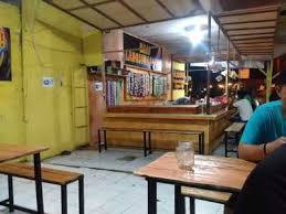 Kopi aroma adalah salah satu merek kopi paling legendaris di bandung. Warung Kopi Rumah Bumn