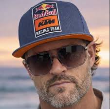 I have a question for everyone looking at possibly a beta 300 or a KTMXCW  300 in the factory addition spec does anyone have experience with both  models or at least both