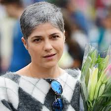 Selma blair beitner is an american actress. Selma Blair Dyed Her Hair For The First Time Since It Grew Back Photo Allure