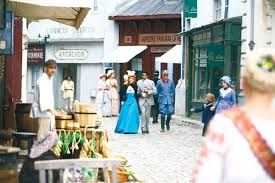 Omul care are doar certitudini e un om mort. Adela Popescu Mi Ar Fi PlÄcut SÄ TrÄiesc In 1900 Libertatea