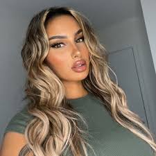 ALINE (@baahgass) • Instagram photos and videos