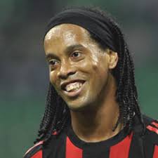 Ronaldinho: "Sé lo que puedo ofrecer y trabajo para ello"