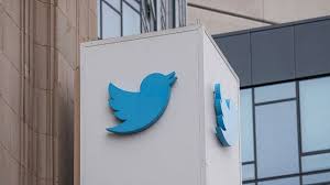 Twitter and facebook have gotten a bad rap when it comes to b2b. Trump Suspended By Twitter Facebook Snap In Riot S Wake Bloomberg