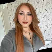 Olivia Clayton's Instagram, Twitter & Facebook