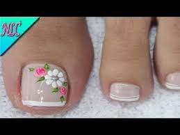 La razón es que son muy prominentes y llaman la atención de la gente tan pronto como entran en hay varias opciones para elegir, que van desde diseños florales a dulces diseños de uñas de los pies de color rosa. Diseno De Unas Para Pies Flor Principiantes Muy Facil Flowers Nail Art Nlc Youtube Disenos De Unas Pies Unas Pies Decoracion Unas De Pies Sencillas