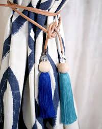 Rope curtain tie backs (tutorial: Diy Tassel Curtain Tie Backs Design Sponge