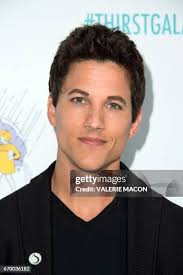 Donovan Charles Hardy and Actress Charisma Carpenter attends the... News  Photo