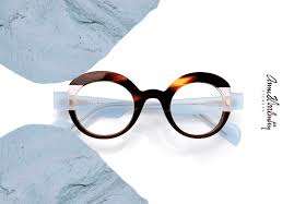 Des montures de lunettes de vue pour femmes à parcourir. Des Lunettes Design Pour Un Look Tendance
