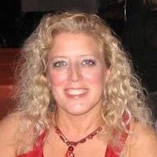 Elizabeth Mcelrath's Instagram, Twitter & Facebook