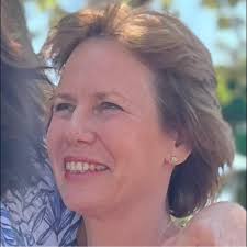 Lesley Gilbert, Independent Partner at Flamingo Paperie