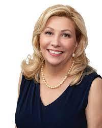 Peggy Wald's Instagram, Twitter & Facebook