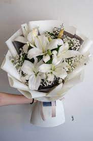 Flowers On Twitter In 2021 White Flower Bouquet White Lily Bouquet Flowers Bouquet