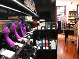 On est allé voir ce que sont devenus les sex shops, notre enquête à Nantes