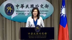 Jun 15, 2021 · 【新唐人北京時間2021年06月14日訊】在七國集團峰會上，各國達成共識，援助發展中國家，建設基礎設施，抗衡中共的「一帶一路」債務外交陷阱。而據悉，中共將援助太平洋島國薩摩亞和吉里巴斯，建設港口和機場。由於兩國的特殊戰略地位，中共此舉備受. å¿«æ–°èž è¶™ç«‹å …æ‰¹å°ç£æ‹¿å‰é‡Œå·´æ–¯éŒ¢å¤–äº¤éƒ¨é§æ–¥ æŠ¹é»'è¡Œç‚ºä»¤äººä¸é½' æ°'è¦–æ–°èžç¶²