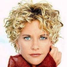 Julie Viger's Instagram, Twitter & Facebook