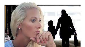 Für ihn verließ die landwirtin sogar ihren geliebten hof in höxter — doch diesen schritt bereut sie mittlerweile … Farmer Is Looking For A Woman Rtl Divorce Organic Farmer Denise Breaks Her Long Silence De24 News English