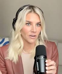 Charissa Thompson got drunk with fans ahead of Colts-Eagles game
