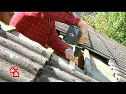 Wer Sich Entscheidet Seine Wohnqualitat Durch Ein Dachfenster Zu Erhohen Der Kann Mit Etwas Geschick Selbst Ein Dachfenster Einba Dachfenster Dach Dammen Dach